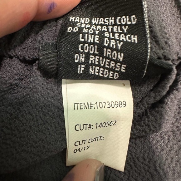 TORRID Embellished Neck Crepe Tank Top Charcoal Grey Size‎ 1/XL - Picture 8 of 9